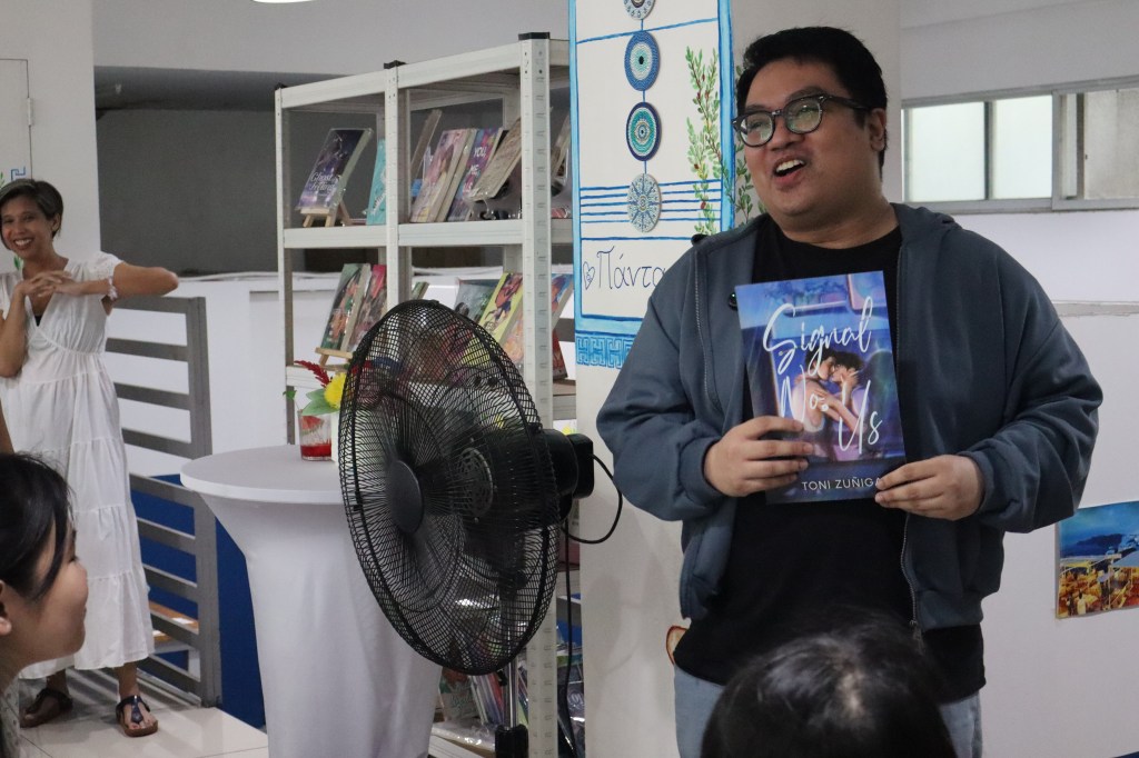 Toni Zuñiga talking about his book 'Signal No. Us'